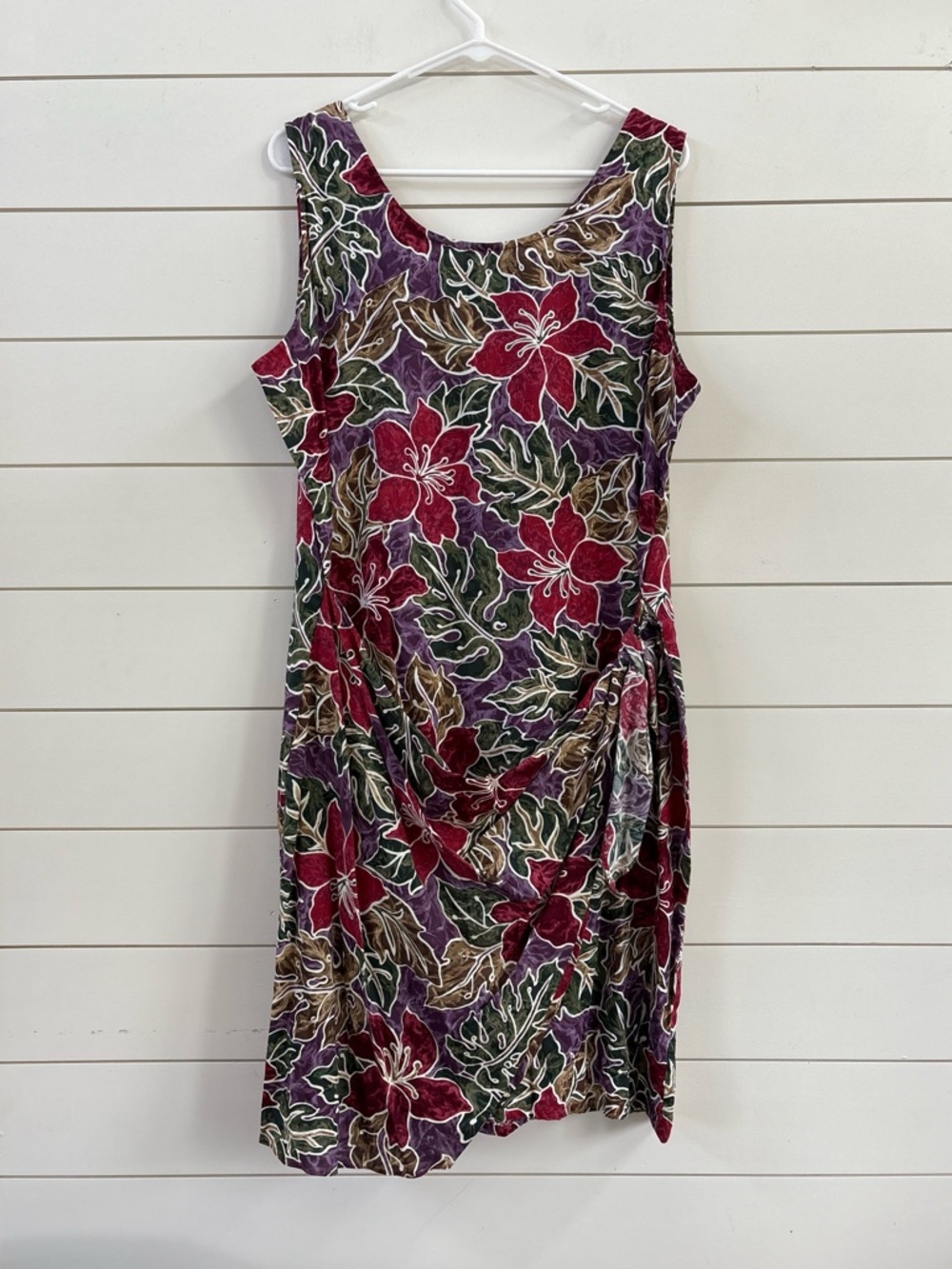Hilo Hattie Sleeveless Hawaiian Wrap and Tie Dress